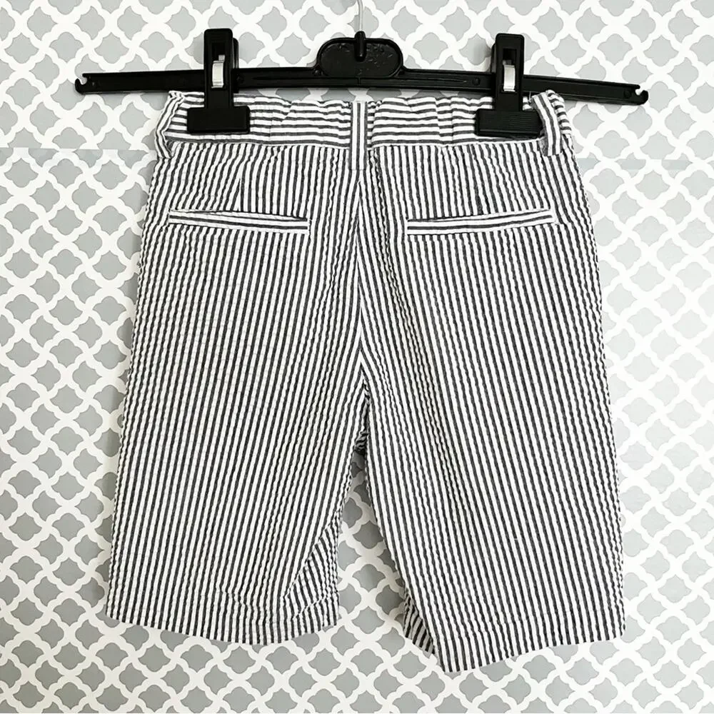 GYMBOREE Gray White Seersucker Shorts Boys Size 7 Classic Summer Style